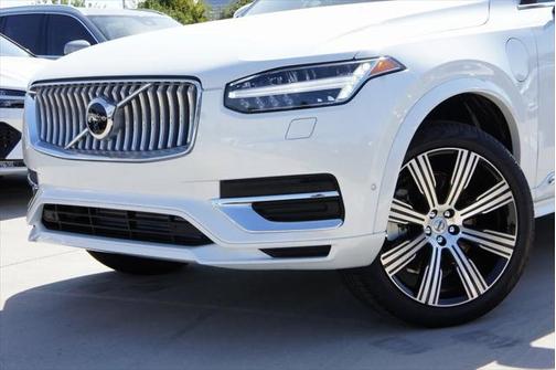 2025 Volvo XC90 Plug-In Hybrid T8 Plus 7-Seater