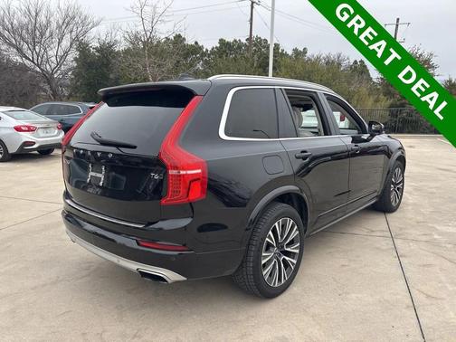 2021 Volvo XC90 T6 Momentum