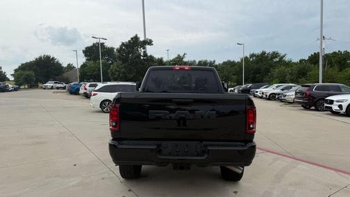 Diamond Black Crystal Pearlcoat 2025 RAM 2500 Big Horn