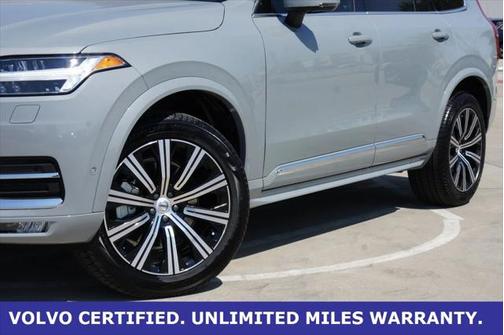 2025 Volvo XC90 B6 Plus 7-Seater