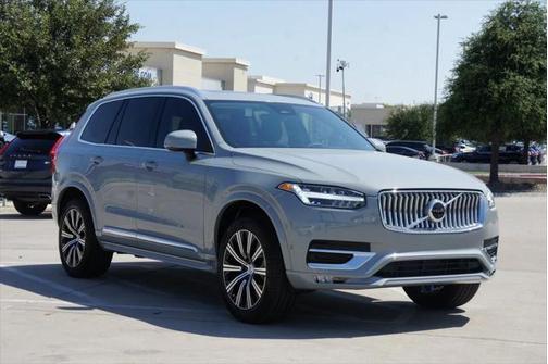 2025 Volvo XC90 B6 Plus 7-Seater