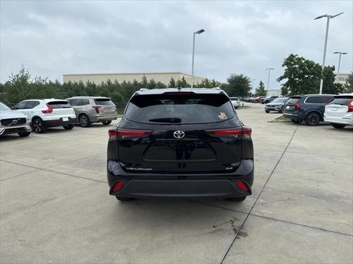 2024 Toyota Highlander XLE