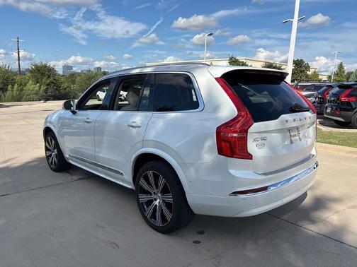 2024 Volvo XC90 Recharge Plug-In Hybrid T8 Plus Bright Theme 7 Passenger