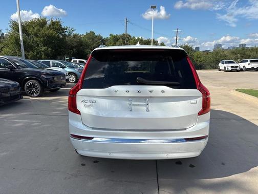 2024 Volvo XC90 Recharge Plug-In Hybrid T8 Plus Bright Theme 7 Passenger