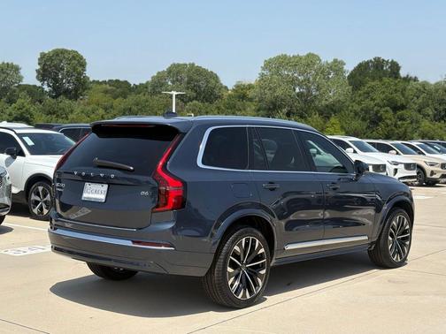 2026 Volvo XC90 B6 Plus 7-Seater