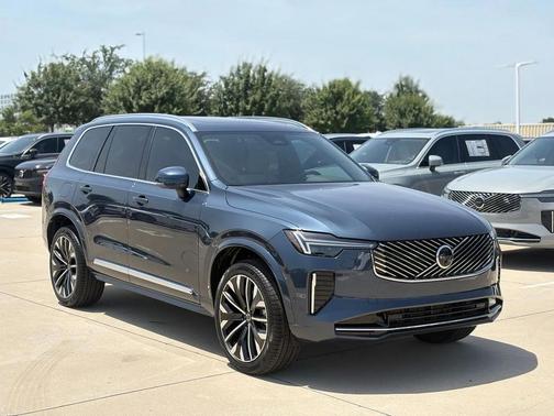 2026 Volvo XC90 B6 Plus 7-Seater