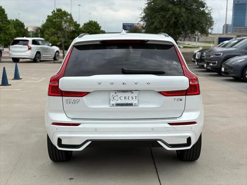 2025 Volvo XC60 Plug-In Hybrid T8 Plus