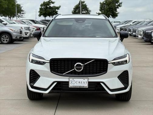 2025 Volvo XC60 Plug-In Hybrid T8 Plus