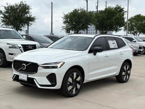 2025 Volvo XC60 Plug-In Hybrid T8 Plus