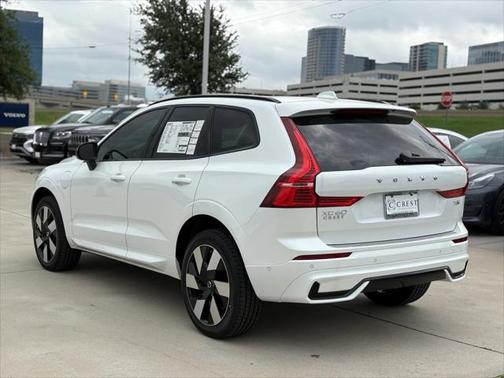 2025 Volvo XC60 Plug-In Hybrid T8 Plus