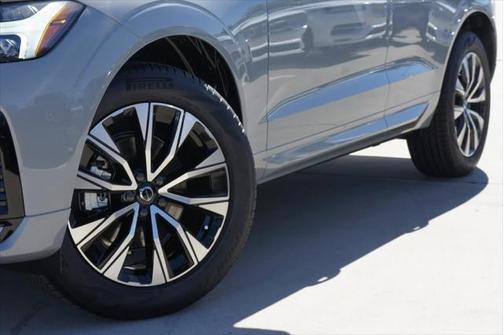 2025 Volvo XC60 B5 Core