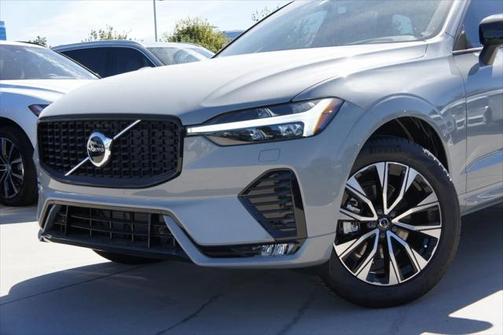 2025 Volvo XC60 B5 Core