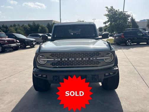 Cactus Gray 2022 Ford Bronco Badlands Sasquatch Package