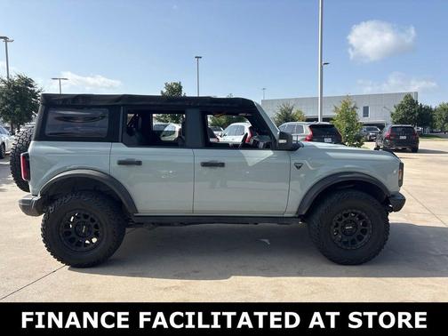 Cactus Gray 2022 Ford Bronco Badlands Sasquatch Package