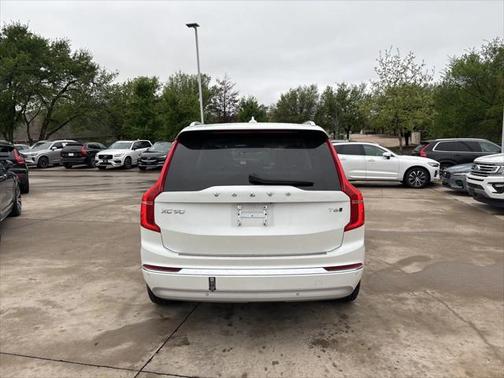 2022 Volvo XC90 T6 Inscription
