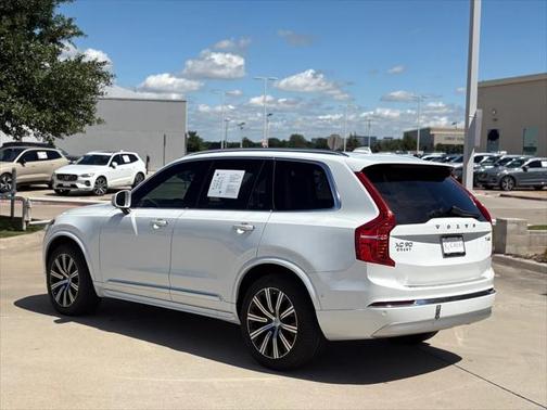 2022 Volvo XC90 T6 Inscription