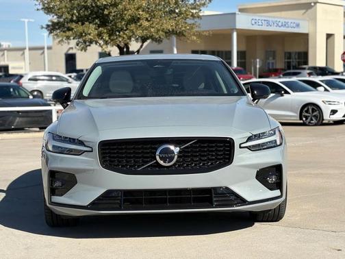 2024 Volvo S60 Ultimate