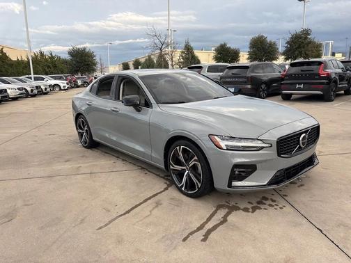 2024 Volvo S60 Ultimate