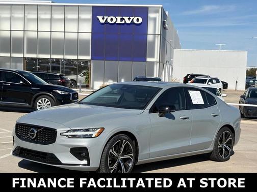 2024 Volvo S60 Ultimate