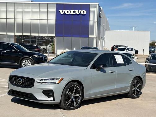 2024 Volvo S60 Ultimate