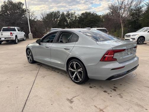 2024 Volvo S60 Ultimate