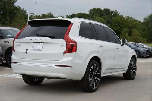 2025 Volvo XC90 B6 Plus 7-Seater