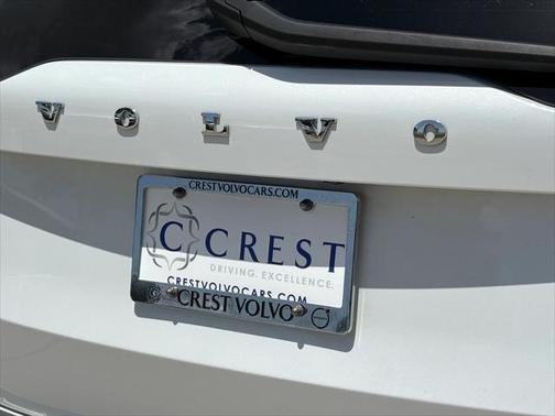 2024 Volvo XC90 B6 Plus Bright Theme