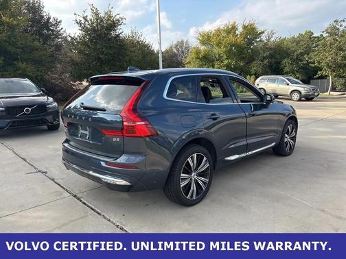 2023 Volvo XC60 B5 Plus Bright Theme