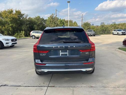 2023 Volvo XC60 B5 Plus Bright Theme