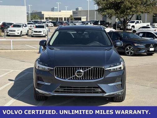 2023 Volvo XC60 B5 Plus Bright Theme