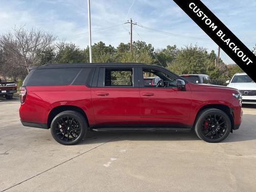 2022 Chevrolet Suburban RST