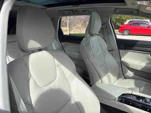 2018 Volvo V90 Cross Country T5