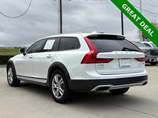 2018 Volvo V90 Cross Country T5