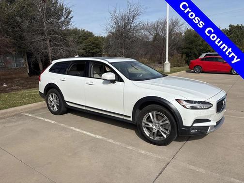 2018 Volvo V90 Cross Country T5