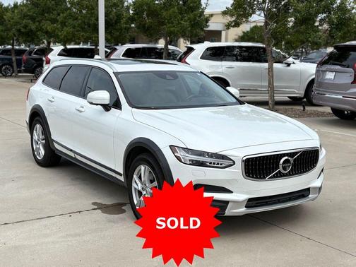 2018 Volvo V90 Cross Country T5