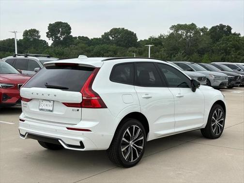 2025 Volvo XC60 B5 Plus