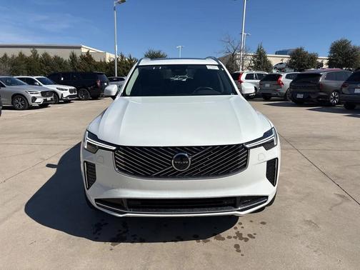 2025 Volvo XC90 B6 Plus 7-Seater