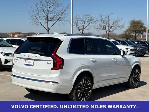 2025 Volvo XC90 B6 Plus 7-Seater