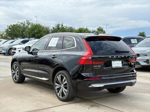 2022 Volvo XC60 B5 Inscription