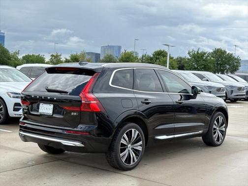 2022 Volvo XC60 B5 Inscription