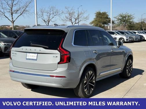 2025 Volvo XC90 B6 Plus 7-Seater