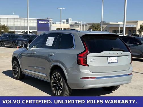 2025 Volvo XC90 B6 Plus 7-Seater