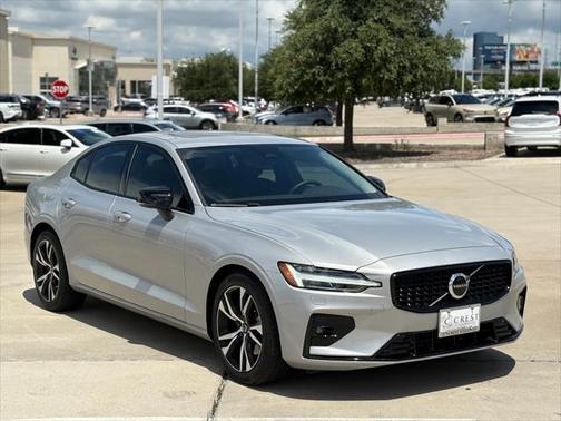 2025 Volvo S60 B5 Core