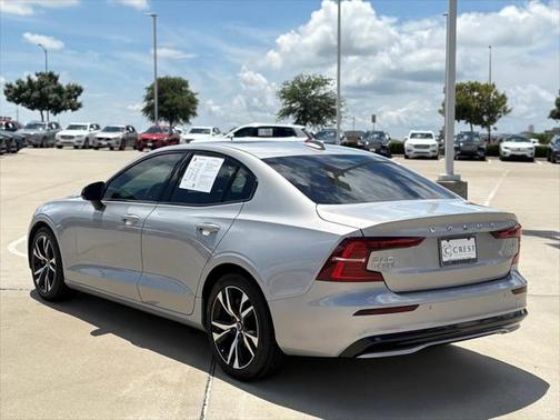 2025 Volvo S60 B5 Core