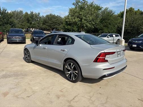 2025 Volvo S60 B5 Core