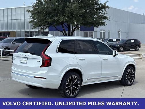 2025 Volvo XC90 B6 Plus 7-Seater