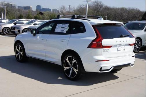 2025 Volvo XC60 B5 Ultra