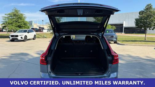Thunder Gray Metallic 2024 Volvo XC60 B5 AWD