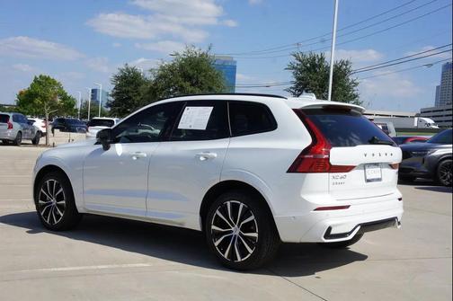 2025 Volvo XC60 B5 Plus