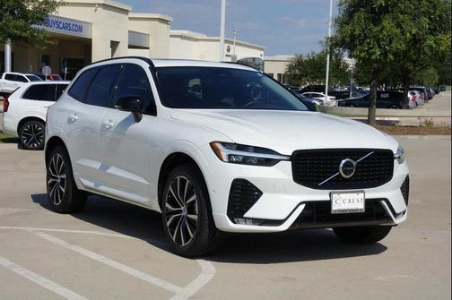 2025 Volvo XC60 B5 Plus